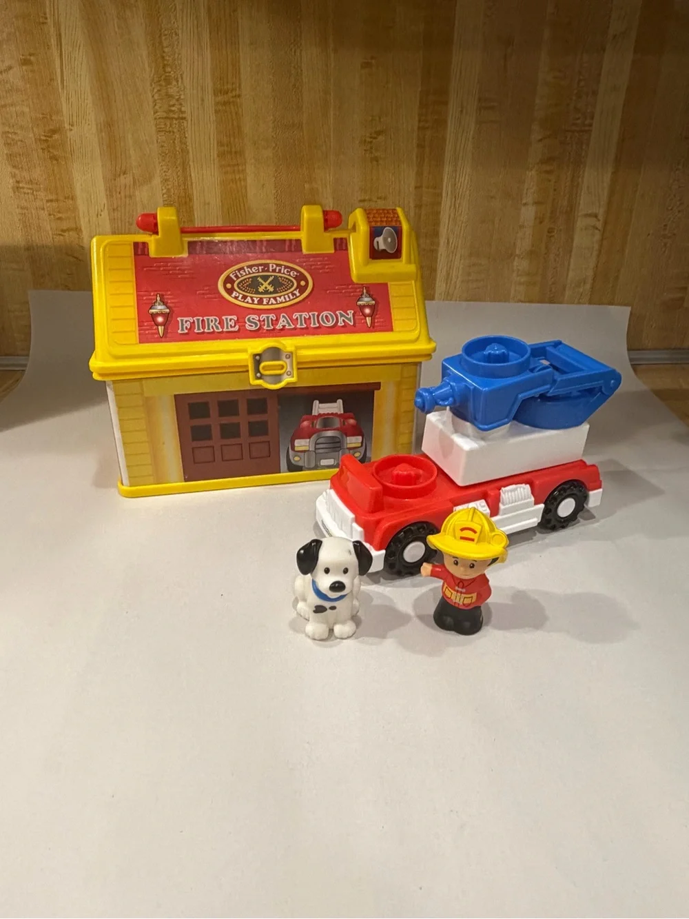 Fisher Price Play Fire Station Play Set vintage